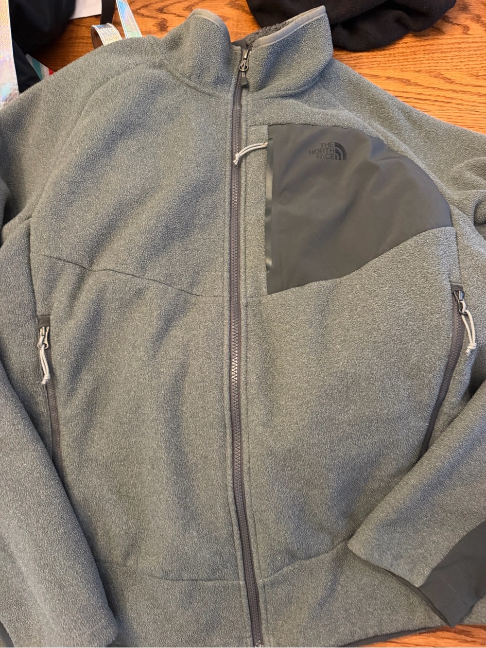 The North Face Men's Heather Gray Lightweight Fleece Jacket